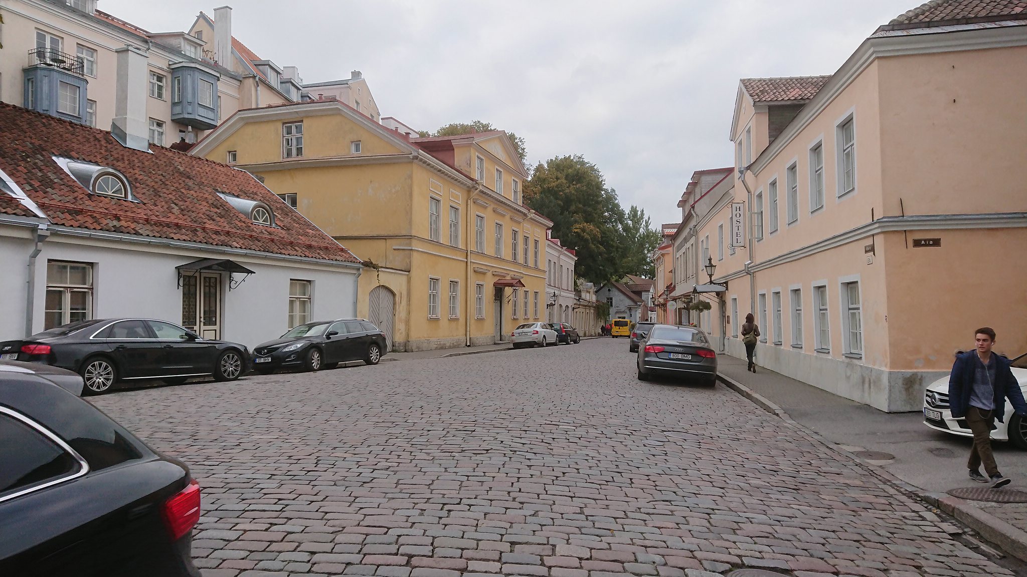 WEB DSCPDC 0002 BURST20171006161142033