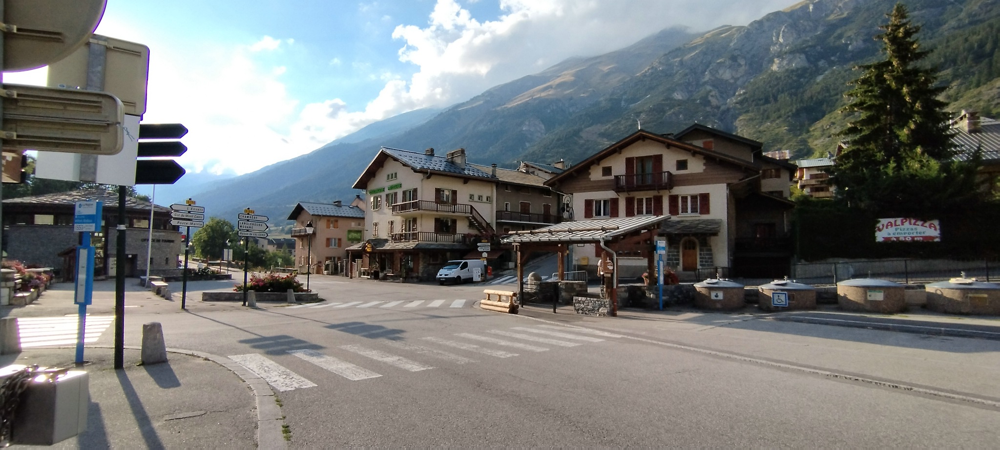 WEB IMG 20220827 183448