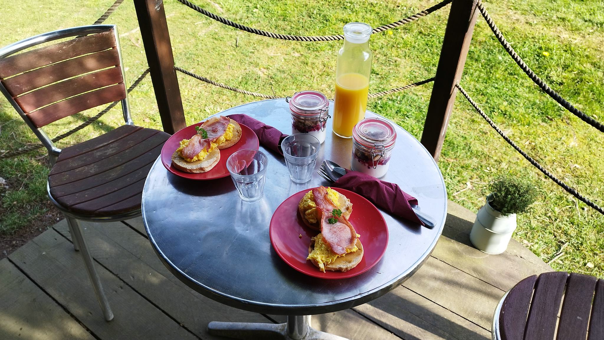 WEB IMG 20220421 095649