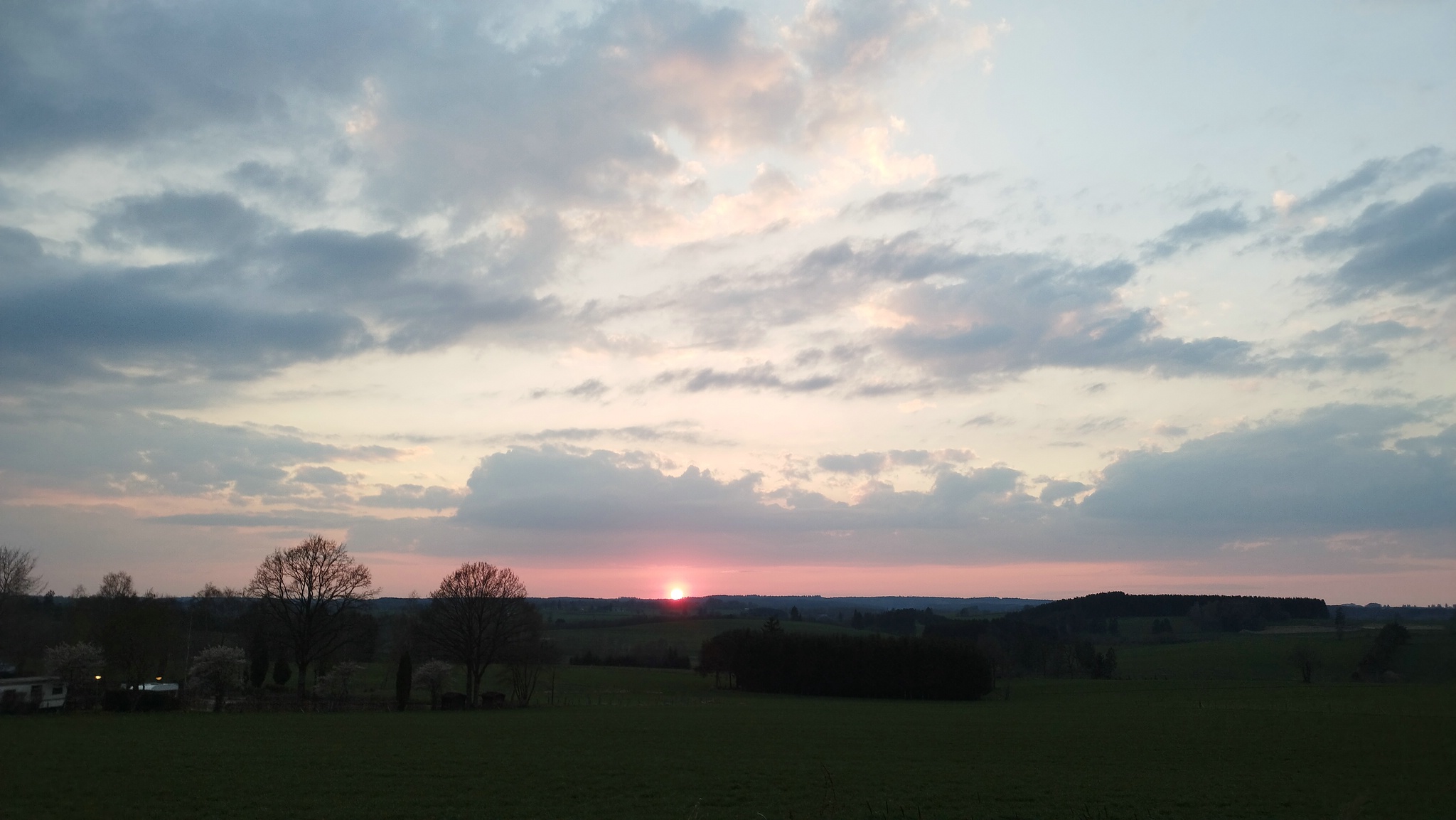 WEB IMG 20220424 203342